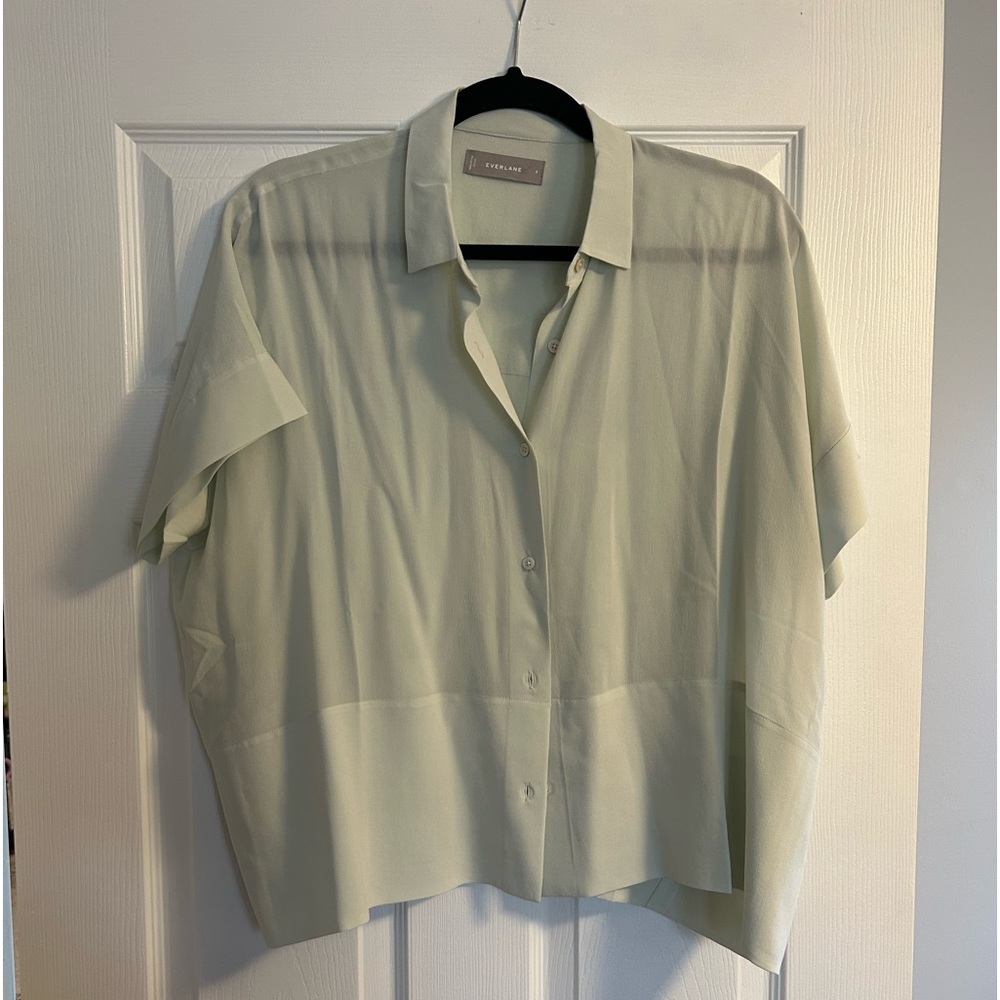 Everlane sea foam green silk top. Size 8